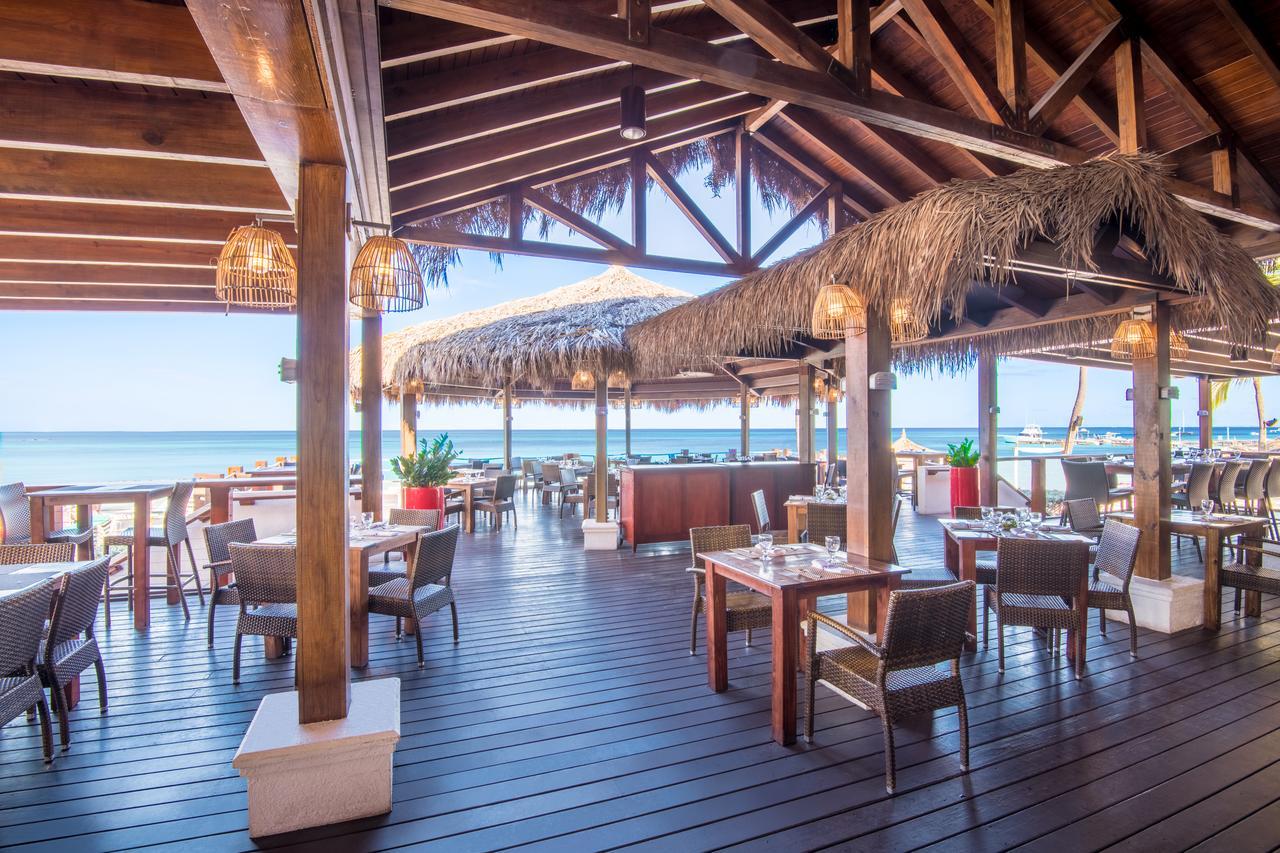 All Inclusive Holiday Inn Resort Aruba - Beach Resort & Casino By Ihg Palm Beach Buitenkant foto