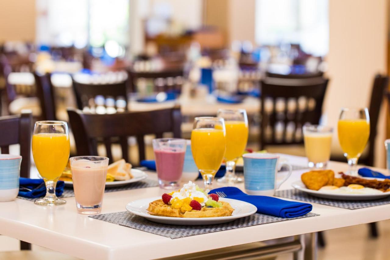 All Inclusive Holiday Inn Resort Aruba - Beach Resort & Casino By Ihg Palm Beach Buitenkant foto